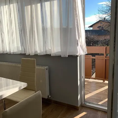 Modern Two Bedroom Flat With Balcony