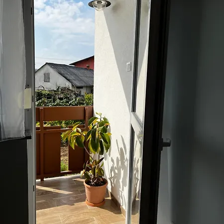 Modern Two Bedroom Flat With Balcony