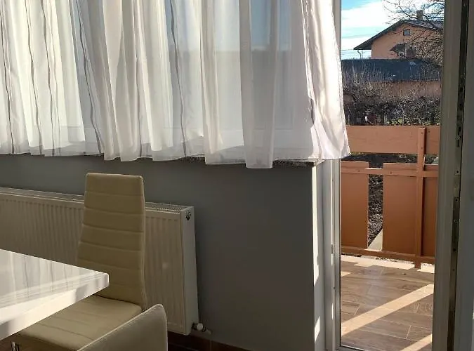 Modern Two Bedroom Flat With Balcony